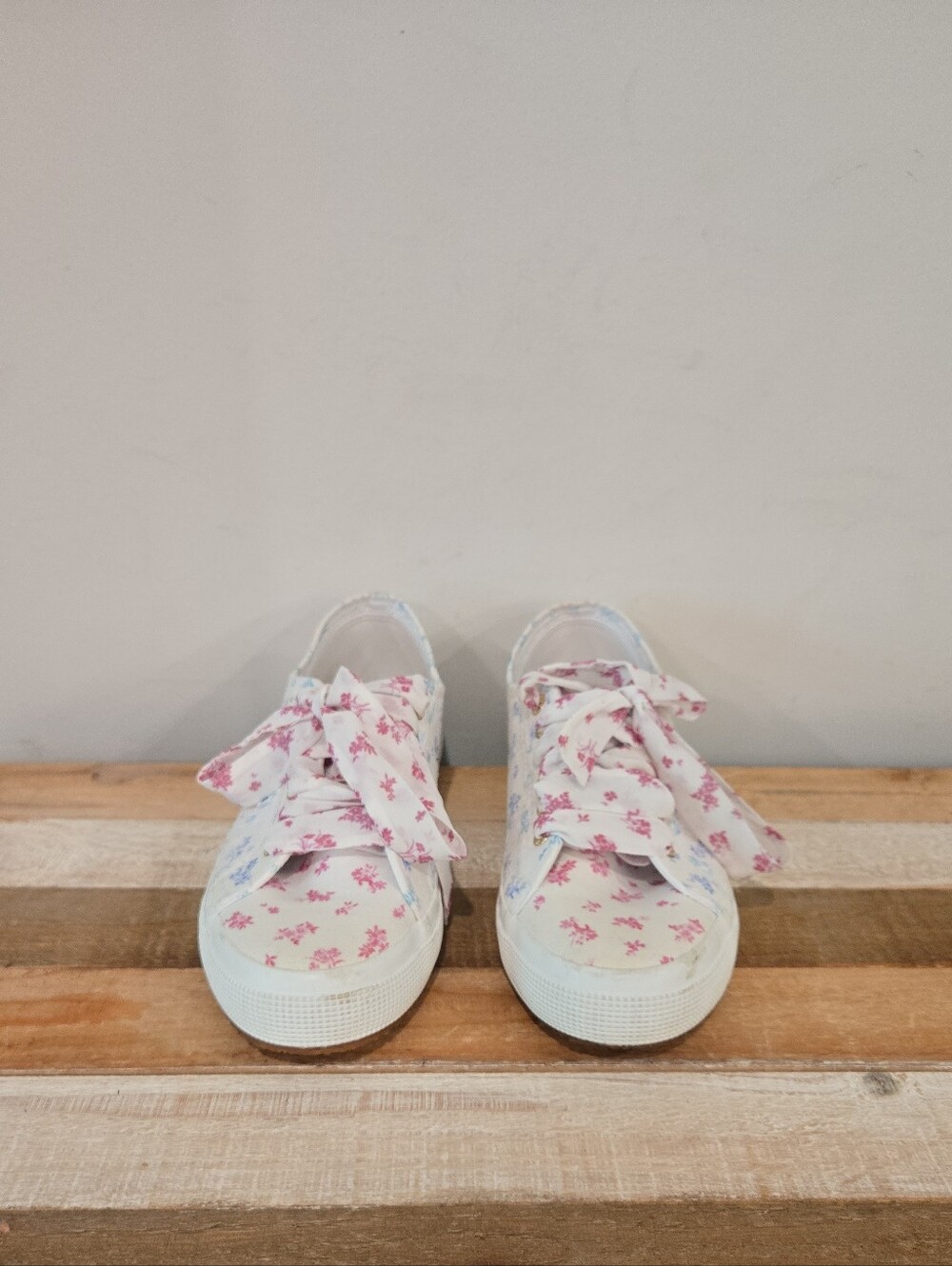 Superga x LoveShackFancy Flower Sneakers Size 41/US 9.5 - Picture 4 of 11